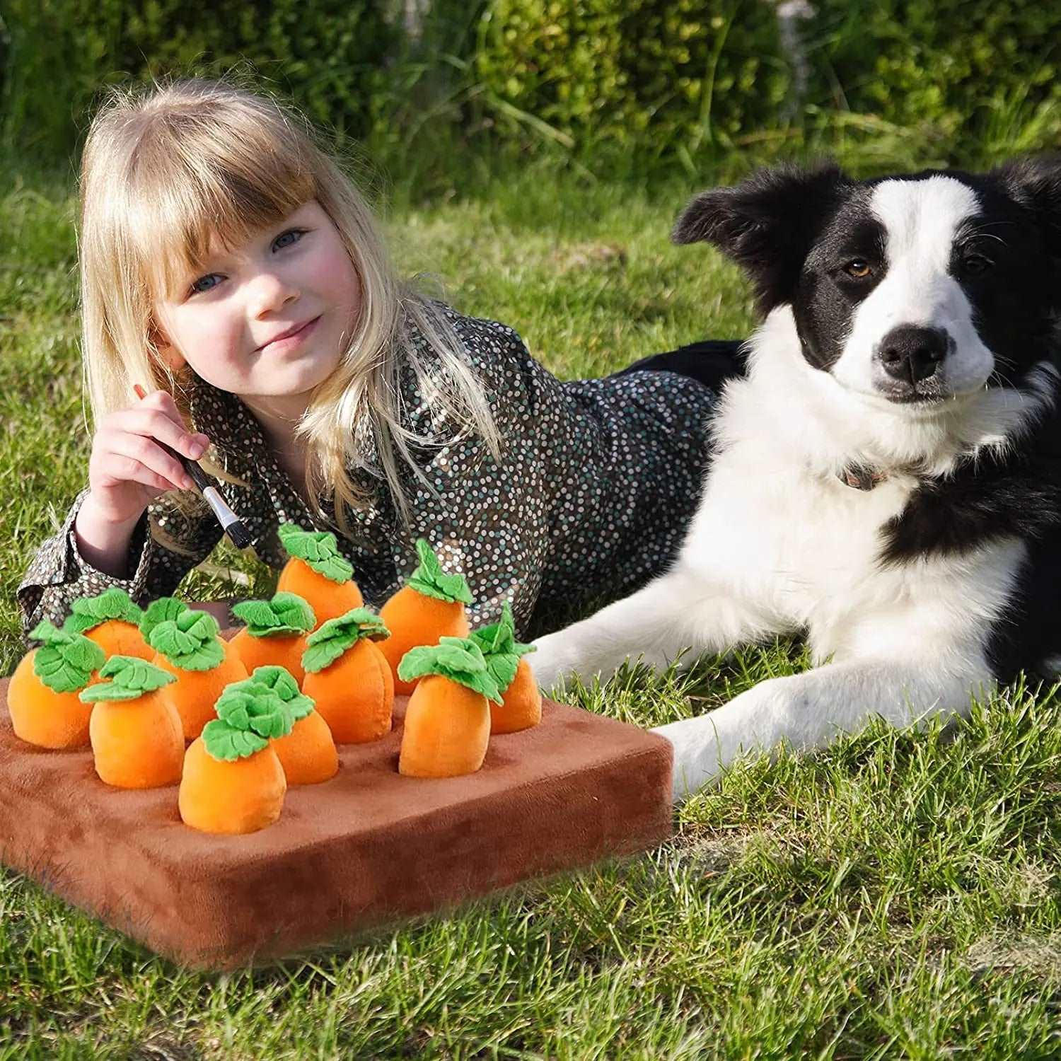 Plush Carrot Interactive Snuffle Mat – Fun Vegetable Pull Toy for Nosework and Food Hiding